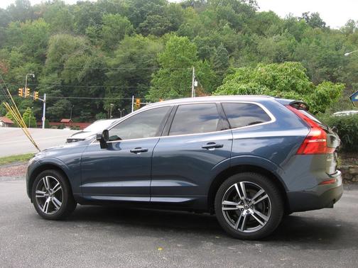 2018 Volvo XC60 T6 Momentum