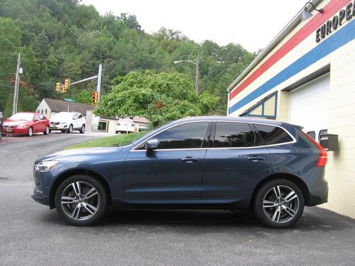2018 Volvo XC60 T6 Momentum
