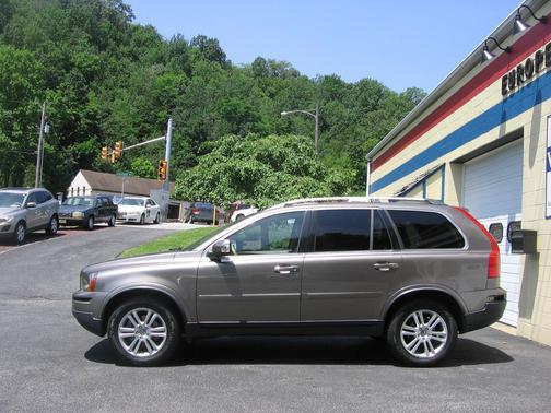 2011 Volvo XC90 3.2