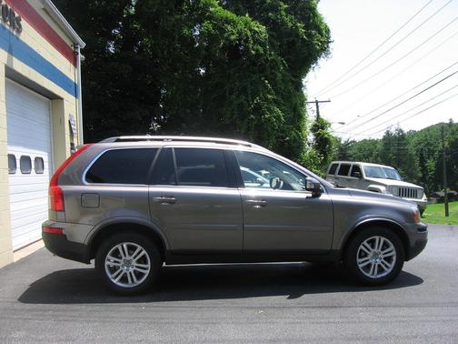 2011 Volvo XC90 3.2