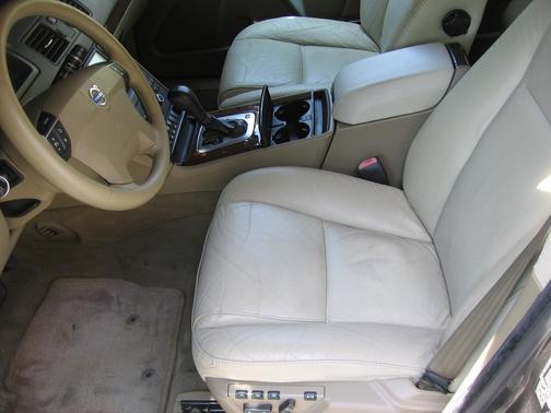 2011 Volvo XC90 3.2