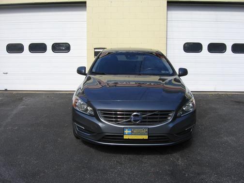 2016 Volvo S60 T5 Drive-E Premier