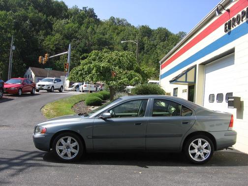 2004 Volvo S60 2.5T