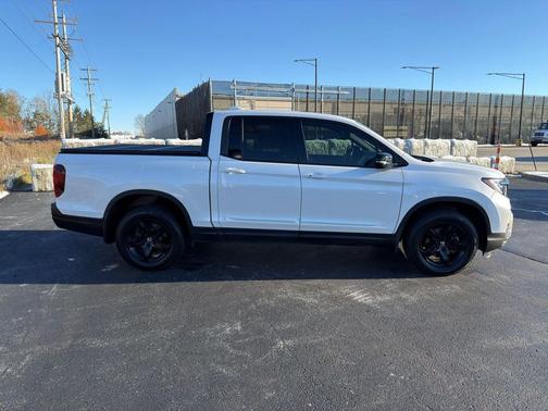 2023 Honda Ridgeline Black
