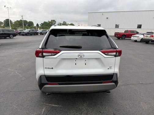 Wind Chill Prl 2025 Toyota RAV4 Hybrid SE