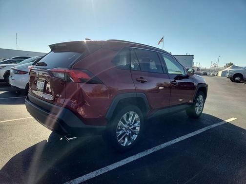 2024 Toyota RAV4 XLE Premium