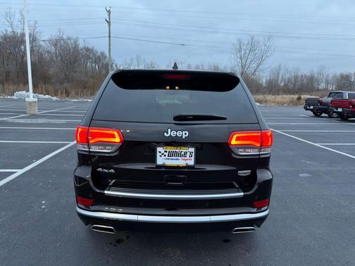2017 Jeep Grand Cherokee Summit