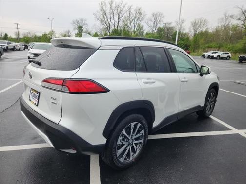 2023 Toyota Corolla Cross XLE