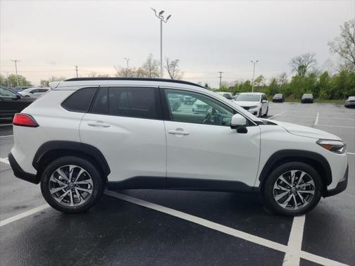 2023 Toyota Corolla Cross XLE