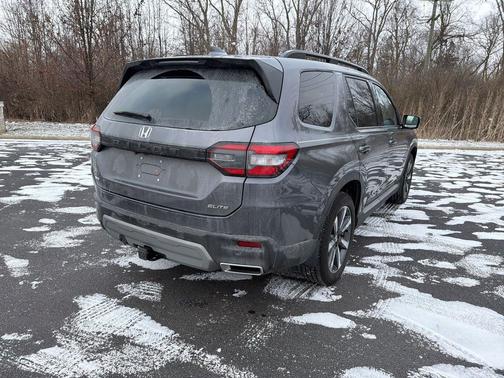 2025 Honda Pilot Elite