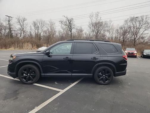 2025 Honda Pilot Black Edition