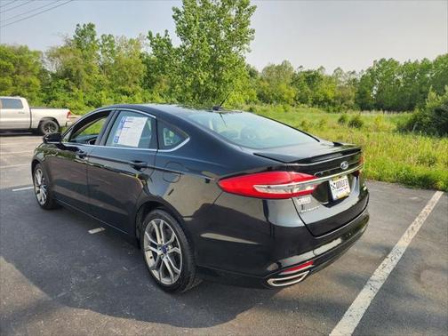 2017 Ford Fusion SE