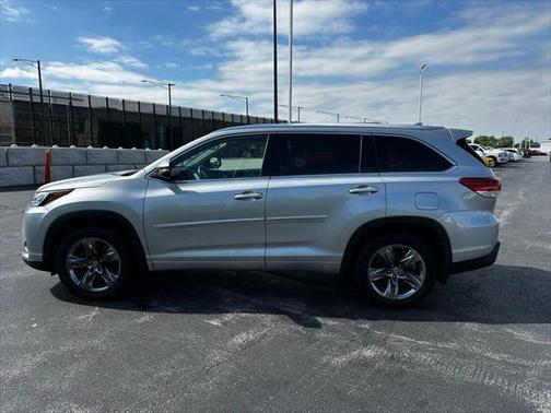 2019 Toyota Highlander Limited Platinum