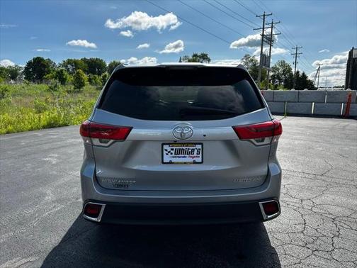 2019 Toyota Highlander Limited Platinum