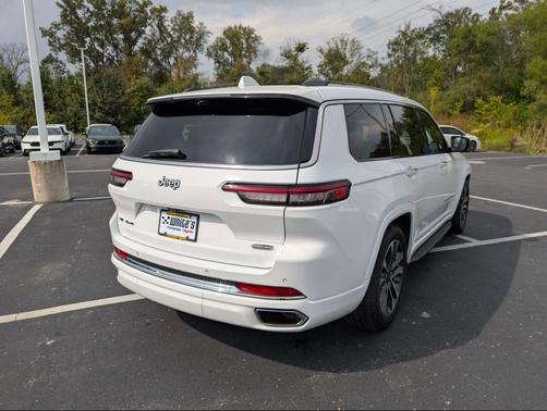 2022 Jeep Grand Cherokee L Overland