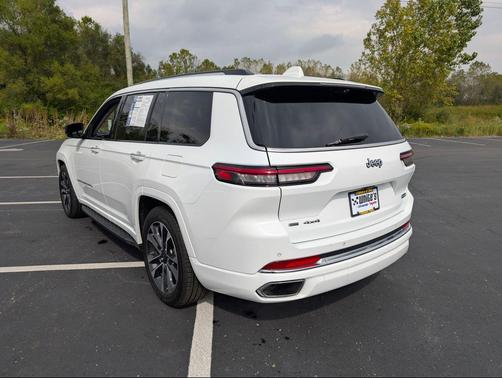 2022 Jeep Grand Cherokee L Overland