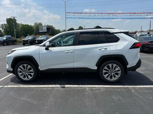 2025 Toyota RAV4 XLE Premium