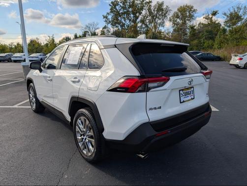 2019 Toyota RAV4 XLE Premium