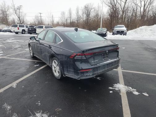 2023 Honda Accord LX 1.5T