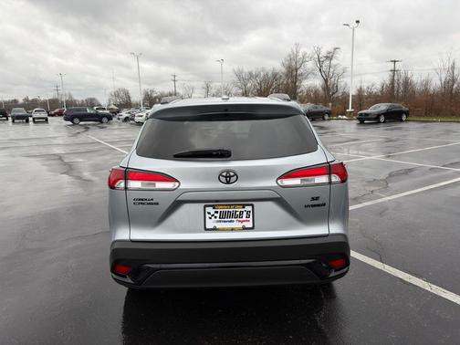 2024 Toyota Corolla Hybrid SE