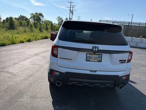 Platinum White Pearl 2025 Honda Passport AWD TrailSport