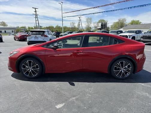 2025 Toyota Prius XLE
