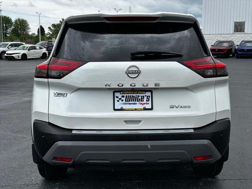 2022 Nissan Rogue SV
