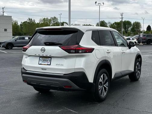 2022 Nissan Rogue SV