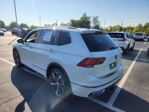 2022 Volkswagen Tiguan 2.0T SEL R-Line 4MOTION