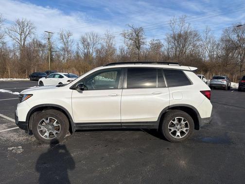 2023 Honda Passport AWD TrailSport