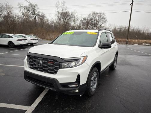 2023 Honda Passport AWD TrailSport