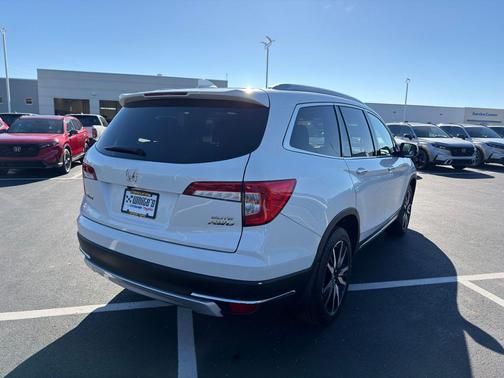 2020 Honda Pilot AWD Elite