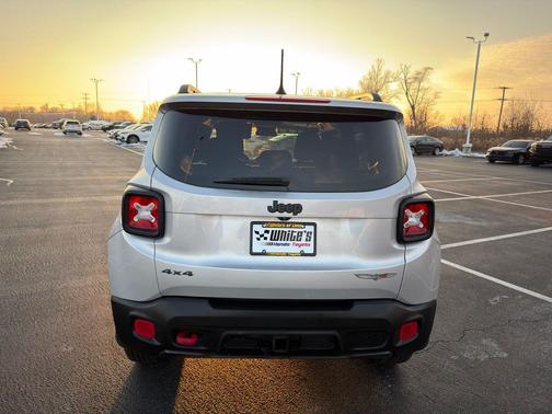 2016 Jeep Renegade Trailhawk