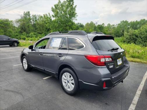2018 Subaru Outback 2.5i Premium