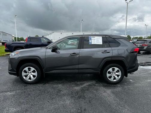 2022 Toyota RAV4 LE