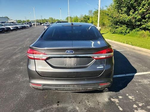 Magnetic 2018 Ford Fusion SE