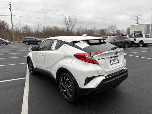 2021 Toyota C-HR XLE