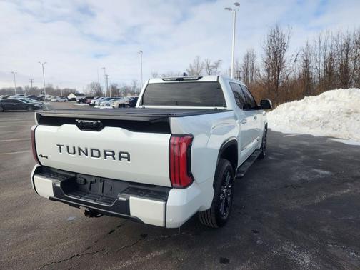 2022 Toyota Tundra Platinum