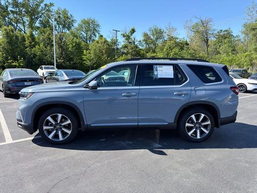 Gray 2024 Honda Pilot Touring 8-Passenger