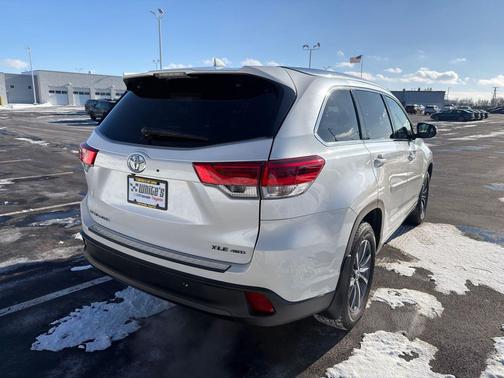 2017 Toyota Highlander XLE