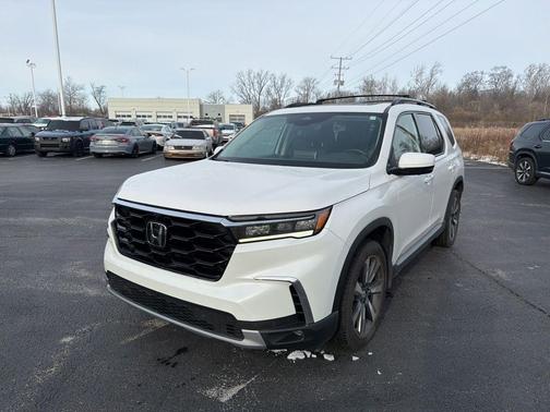 2023 Honda Pilot AWD Elite