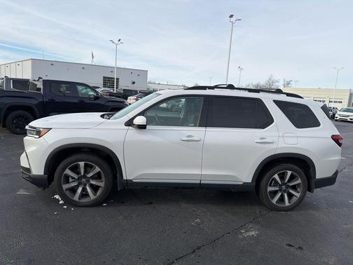 2023 Honda Pilot AWD Elite