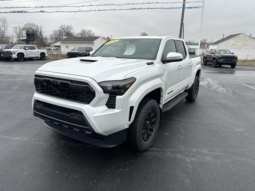 2026 Toyota Tacoma Hybrid TRD Sport