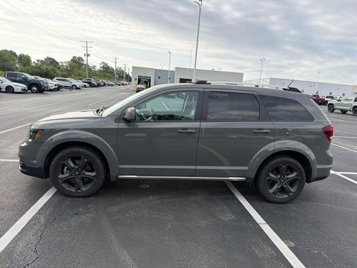 Destroyer Gray Clearcoat 2019 Dodge Journey Crossroad
