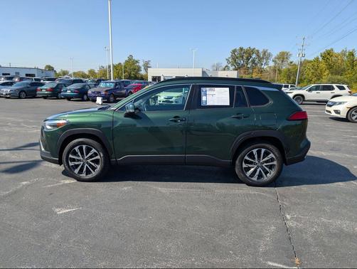 2022 Toyota Corolla Cross XLE