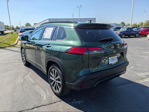 2022 Toyota Corolla Cross XLE