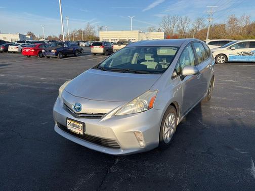 2012 Toyota Prius v Two