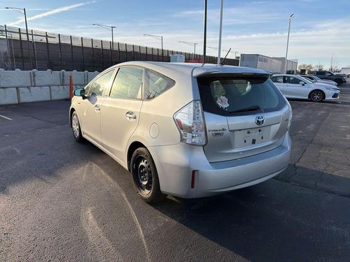 2012 Toyota Prius v Two