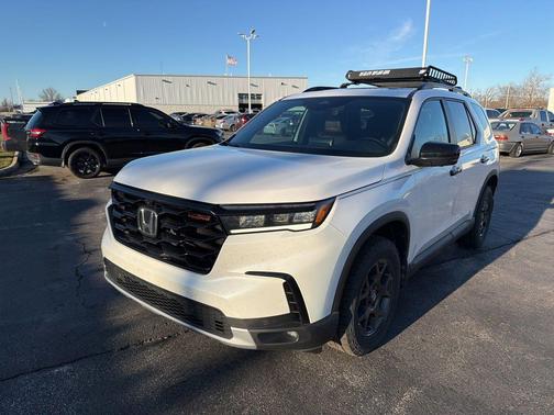 2023 Honda Pilot AWD TrailSport