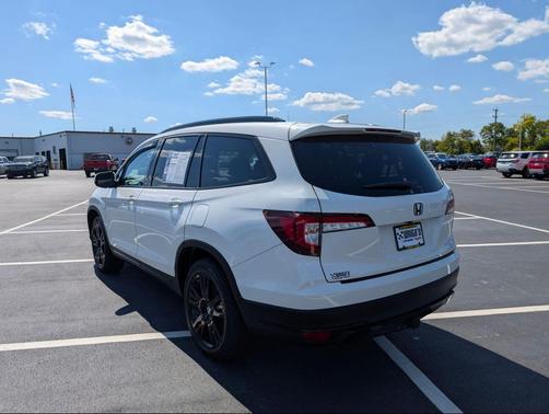 2021 Honda Pilot AWD Black Edition